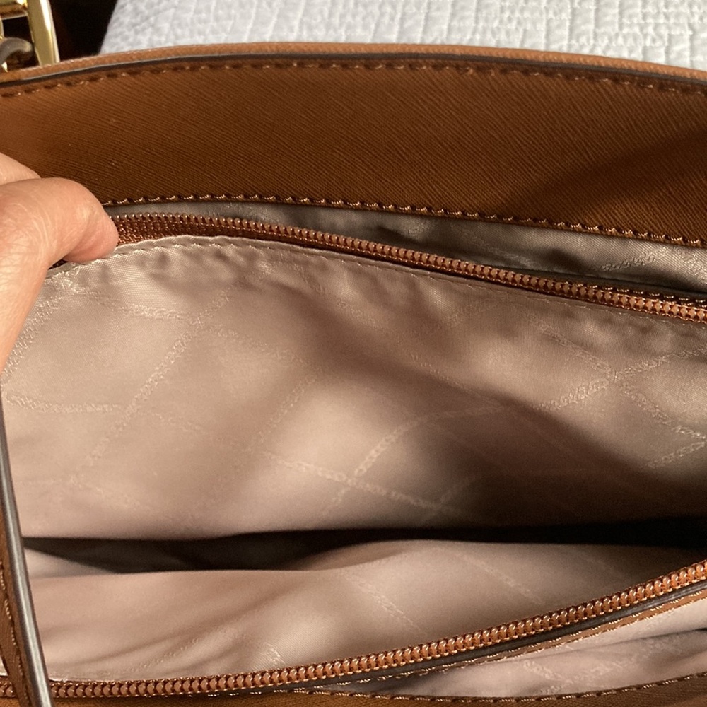 Brand new brown Michael Kors tote - Picture 6 of 8